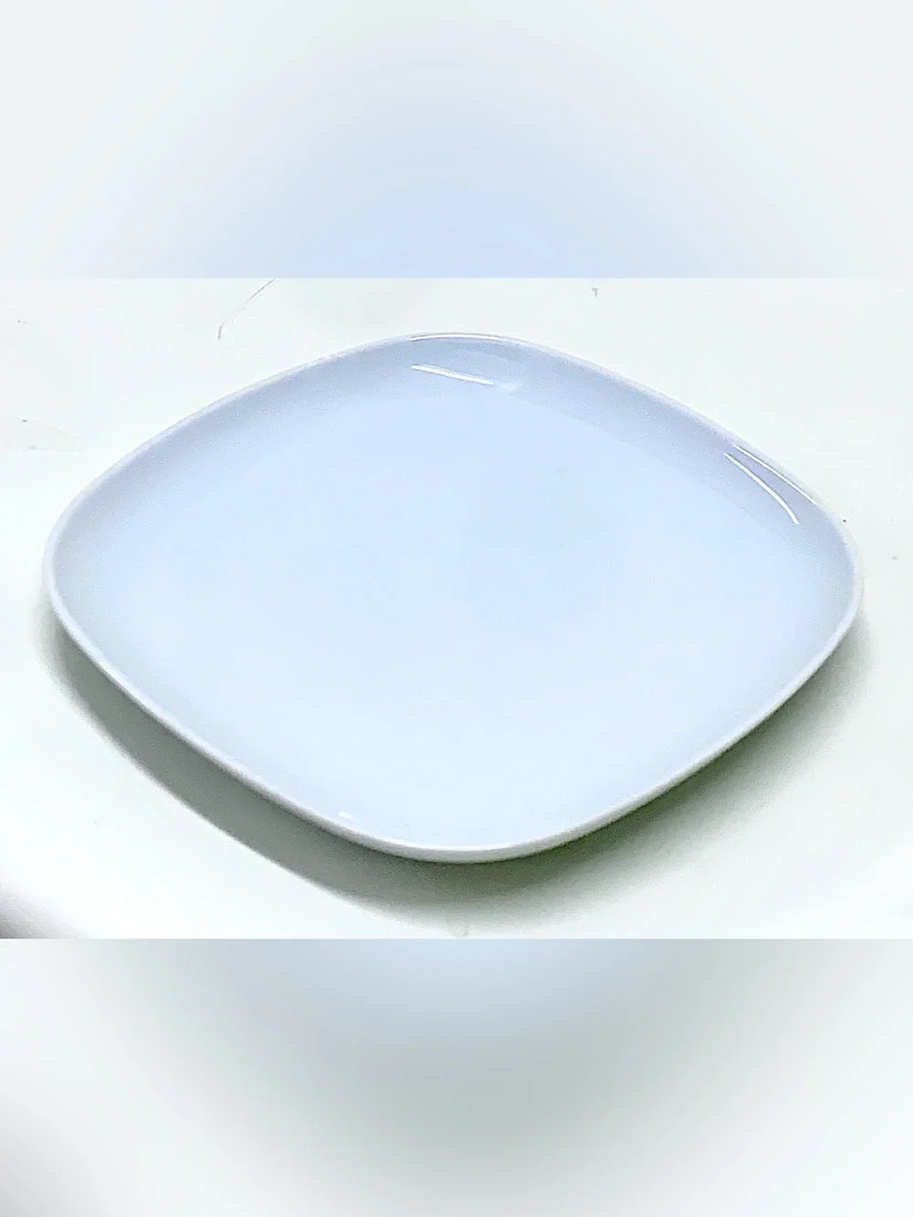 White IKEA VARDERA 13286 Soft Angle Square Dinner Plate